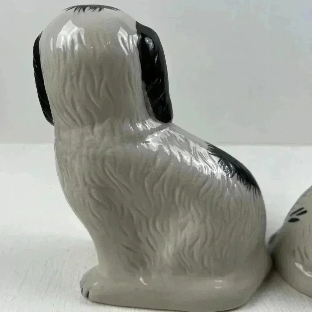 Vintage King Charlas Staffordshire Spaniel Dogs With Flower Basket‎ set of 2 - Picture 8 of 12